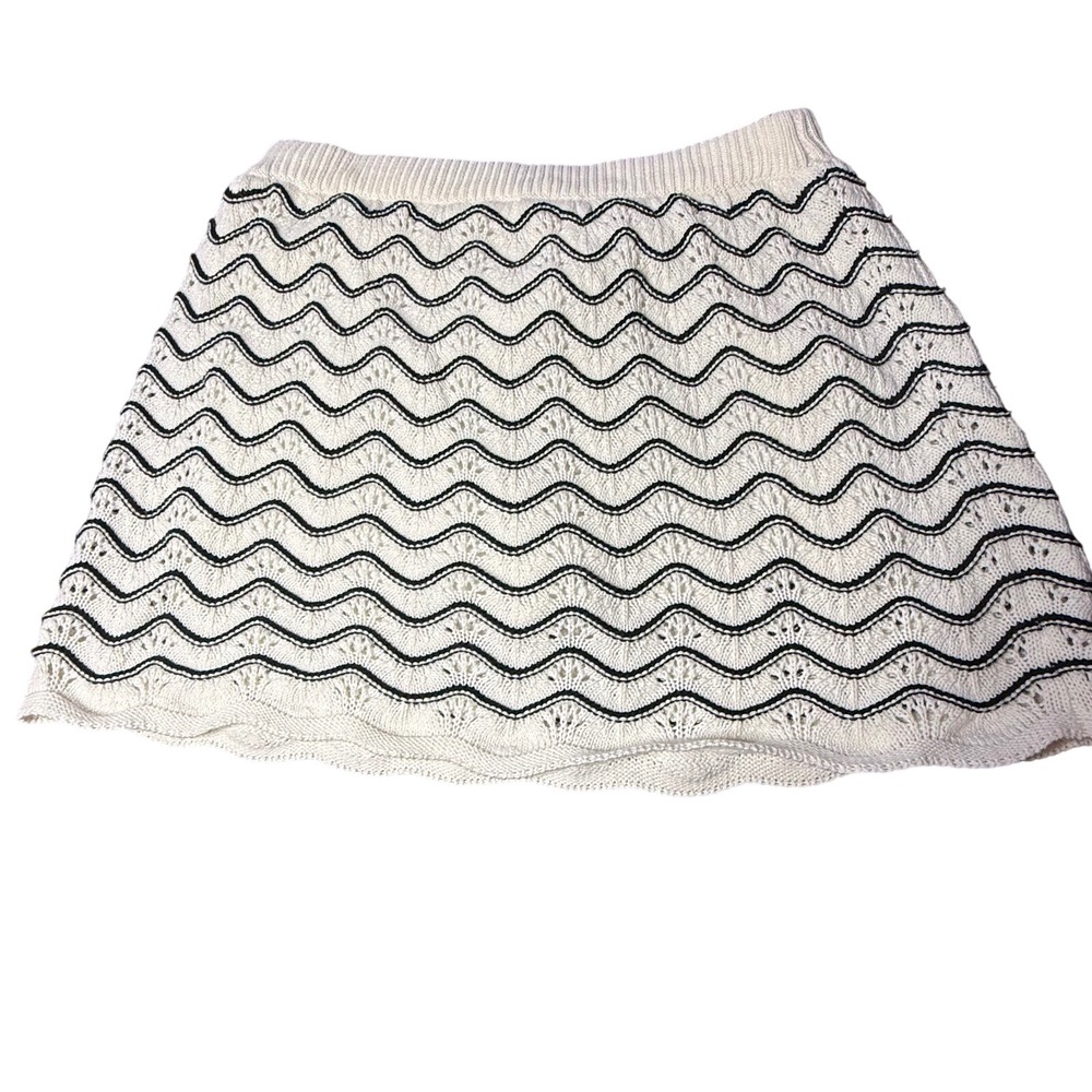 Design History Knit Mini Skirt - Wave‎ Pattern, Elastic Waist - XL cottage core